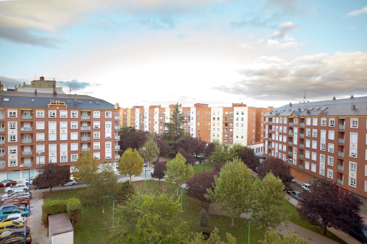 Ferienwohnung Housingleon - San Marcos Con Garaje Exterior foto